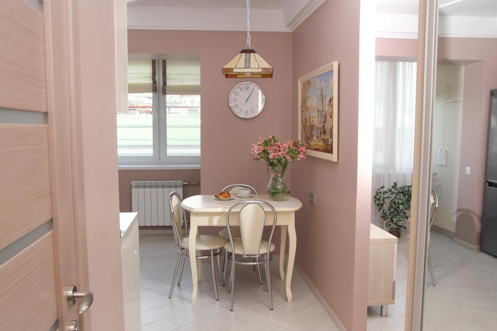 Apartment Obolonskiy Prospekt 31 Kiev Buitenkant foto